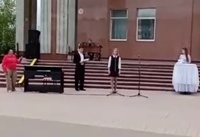 Студенты факультета психологии приняли участие в молодёжной акции «Я вдохновенно Пушкина читаю…»